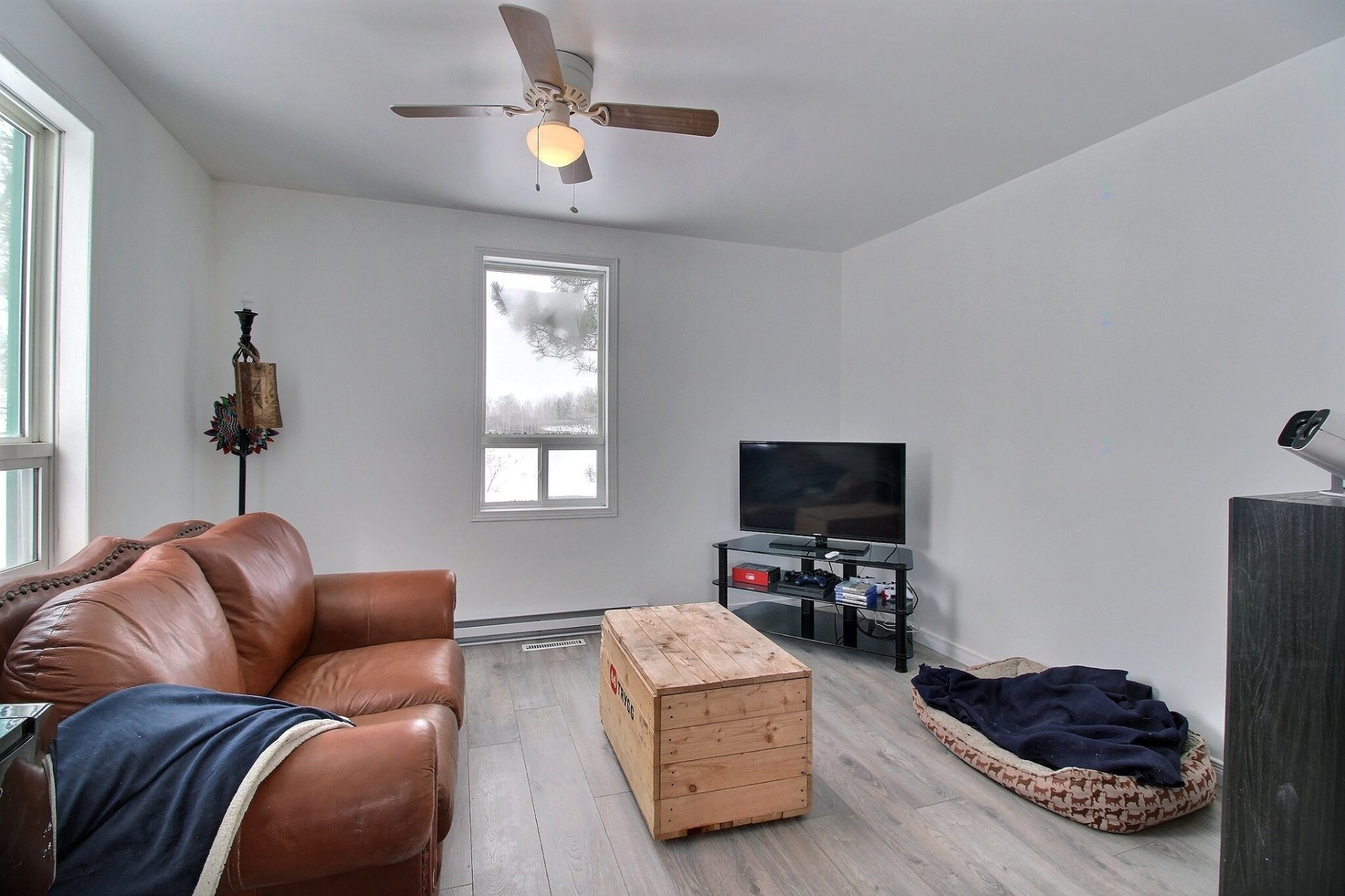 Salon - 1136 Ch. De Moffet-Laforce, Moffet, QC - Indoor Photo Showing Living Room