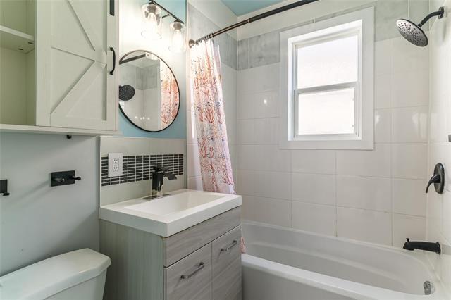 1655 Pacific Ave, Winnipeg, MB