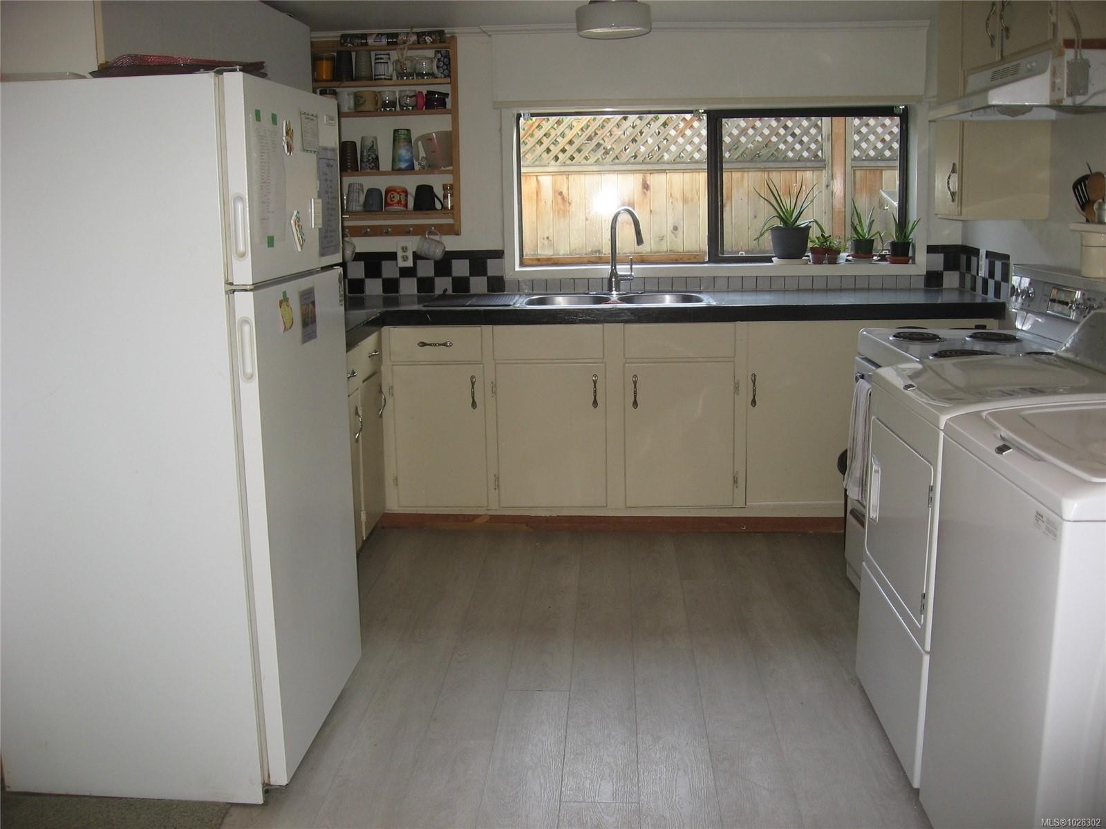 10391 Resthaven Dr, Sidney, BC