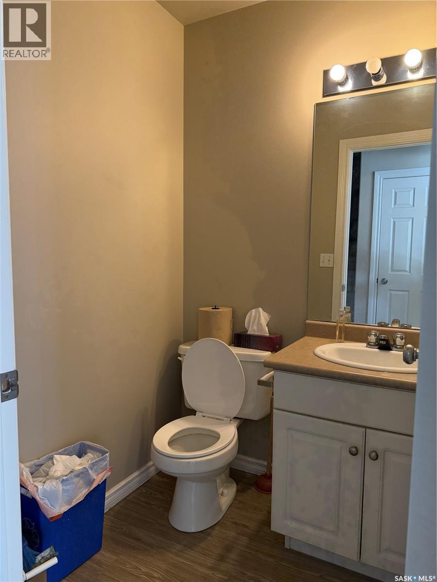 80 103 Banyan Crescent, Saskatoon, SK - Indoor Photo Showing Bathroom