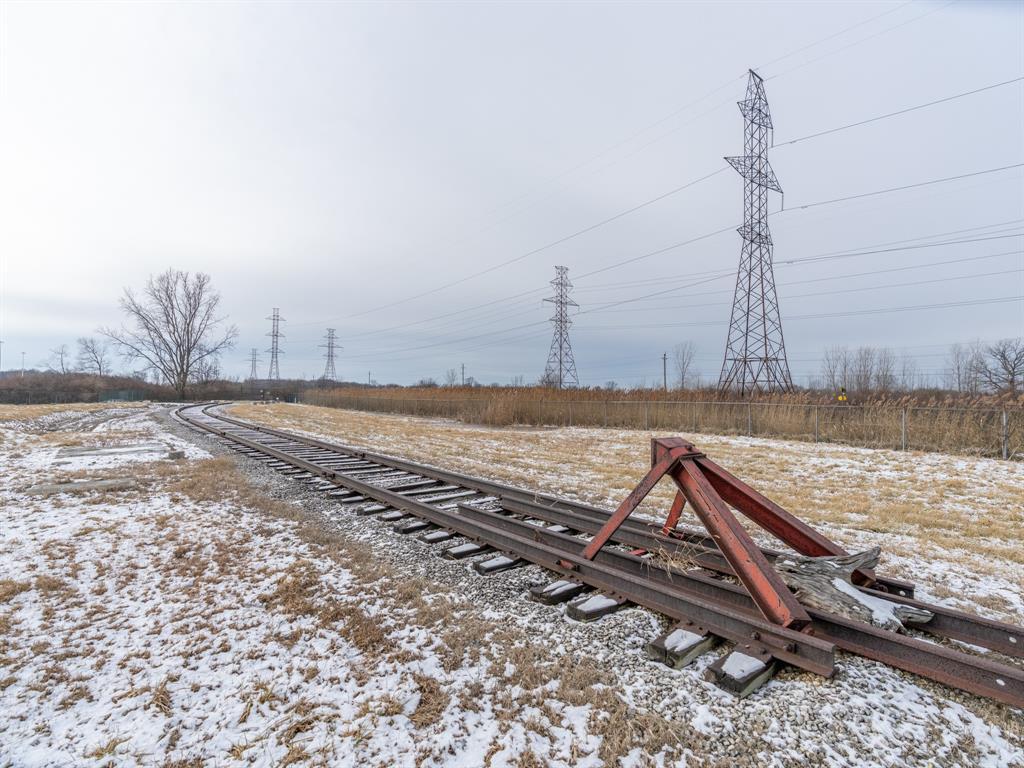 435 Polymoore Drive, St Clair, ON