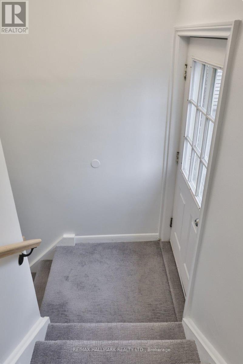 2334 Prospect Street, Burlington, ON - Indoor Photo Showing Other Room