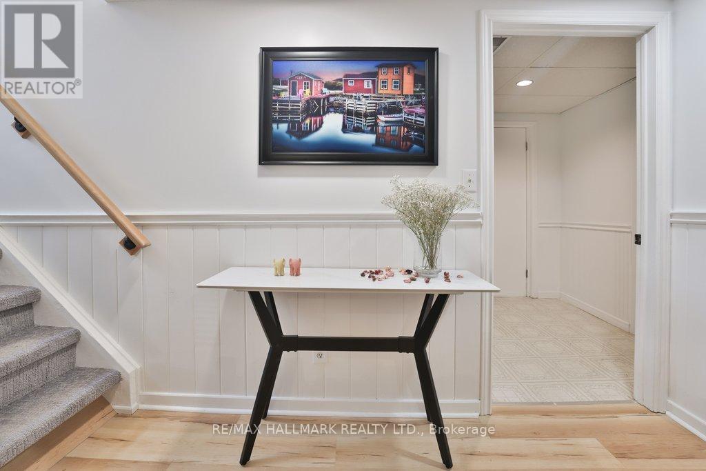 2334 Prospect Street, Burlington, ON - Indoor Photo Showing Other Room
