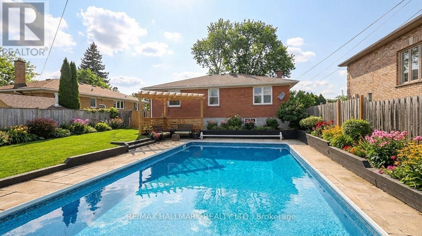 2334 Prospect Street, Burlington, ON - Outdoor With In Ground Pool With Backyard