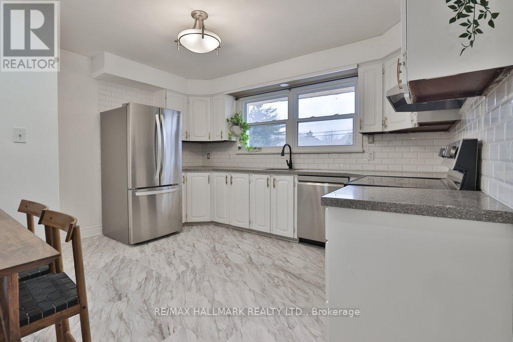 2334 Prospect Street, Burlington, ON - Indoor Photo Showing Kitchen
