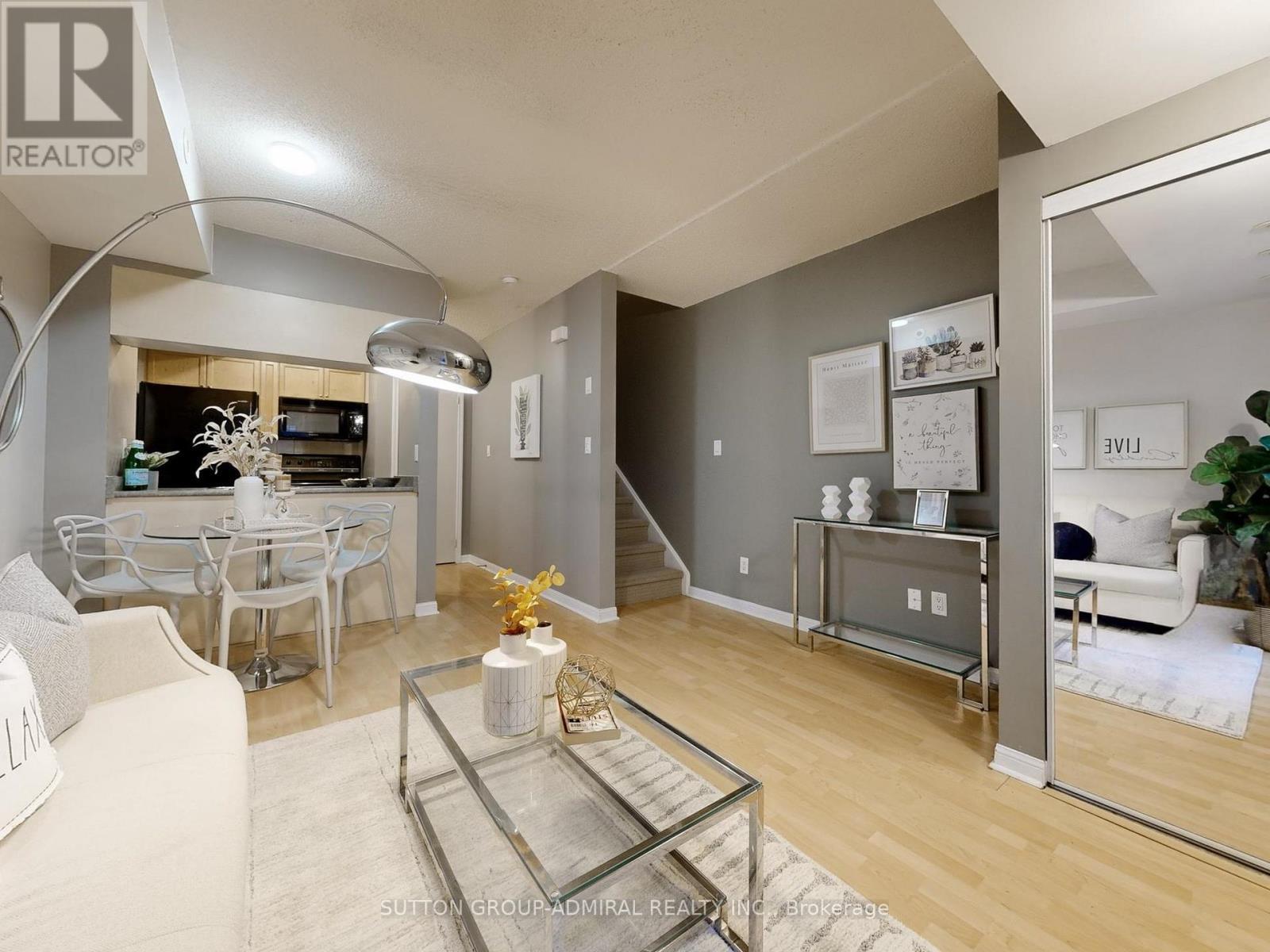 516 - 3 Everson Drive, Toronto, ON - Indoor Photo Showing Living Room