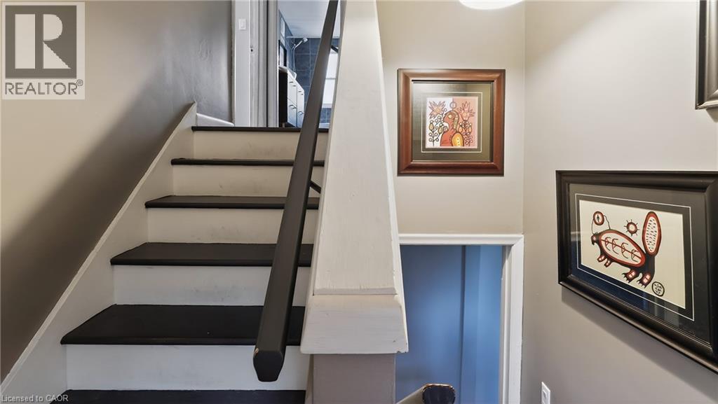 342 East 17Th Street, Hamilton, ON - Indoor Photo Showing Other Room