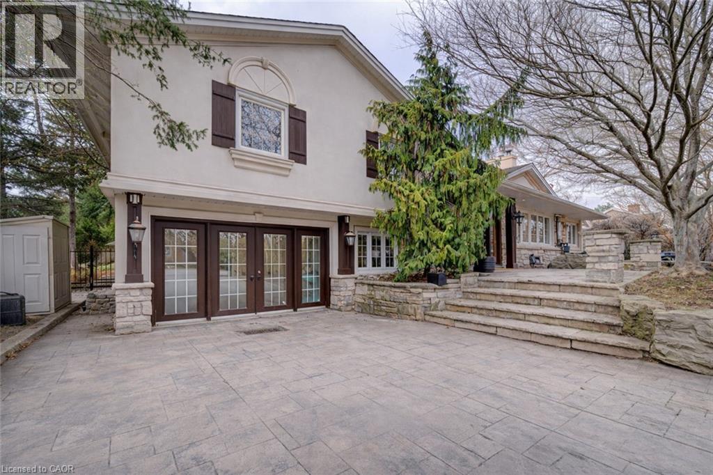 655 Ellengale Road, Burlington, ON - Outdoor