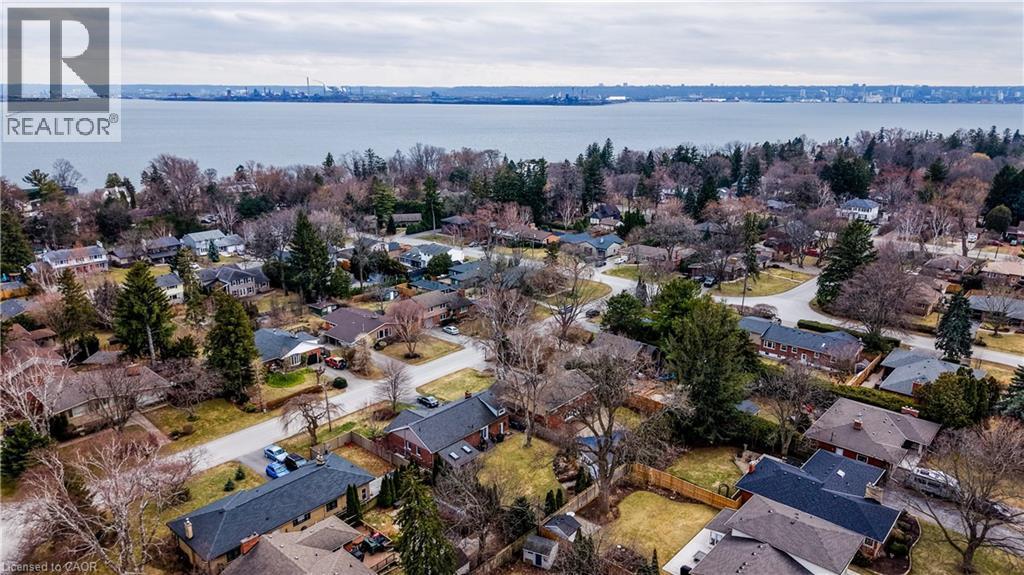 Close Proximity of Lake and Downtown - 655 Ellengale Road, Burlington, ON - Outdoor With Body Of Water With View