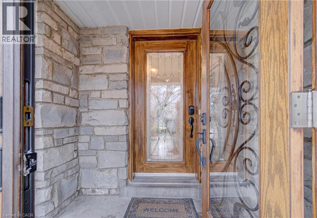 Doorway to property - 655 Ellengale Road, Burlington, ON - Indoor