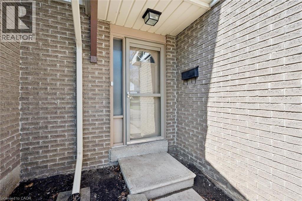 51 Paulander Drive Unit# 31, Kitchener, ON - Outdoor With Exterior