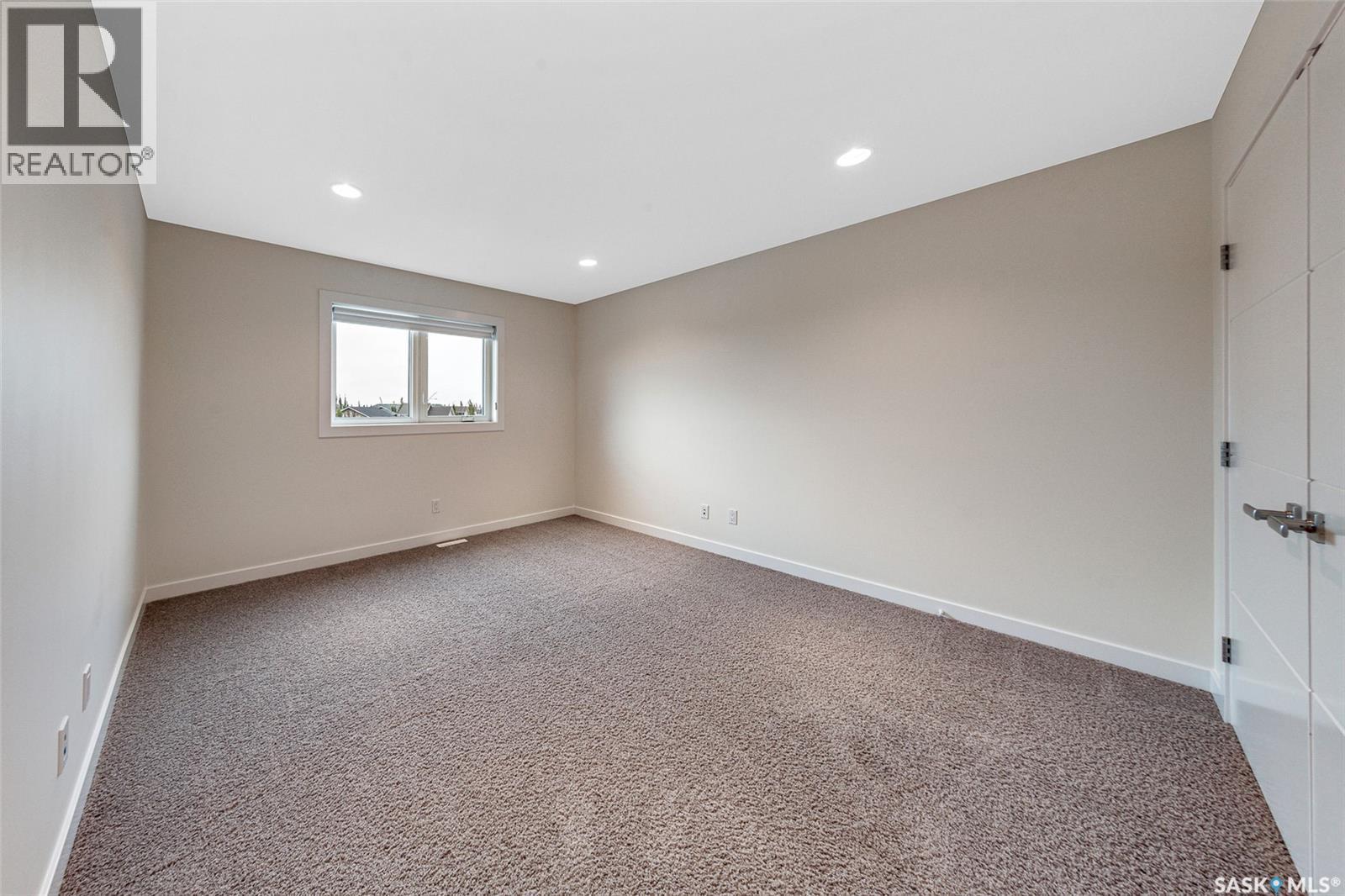 331 Atton Crescent, Saskatoon, SK - Indoor Photo Showing Other Room