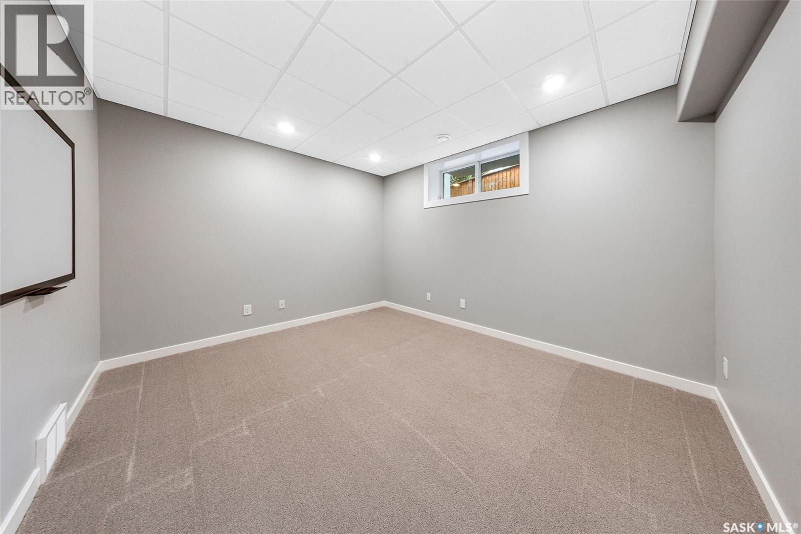 331 Atton Crescent, Saskatoon, SK - Indoor Photo Showing Other Room