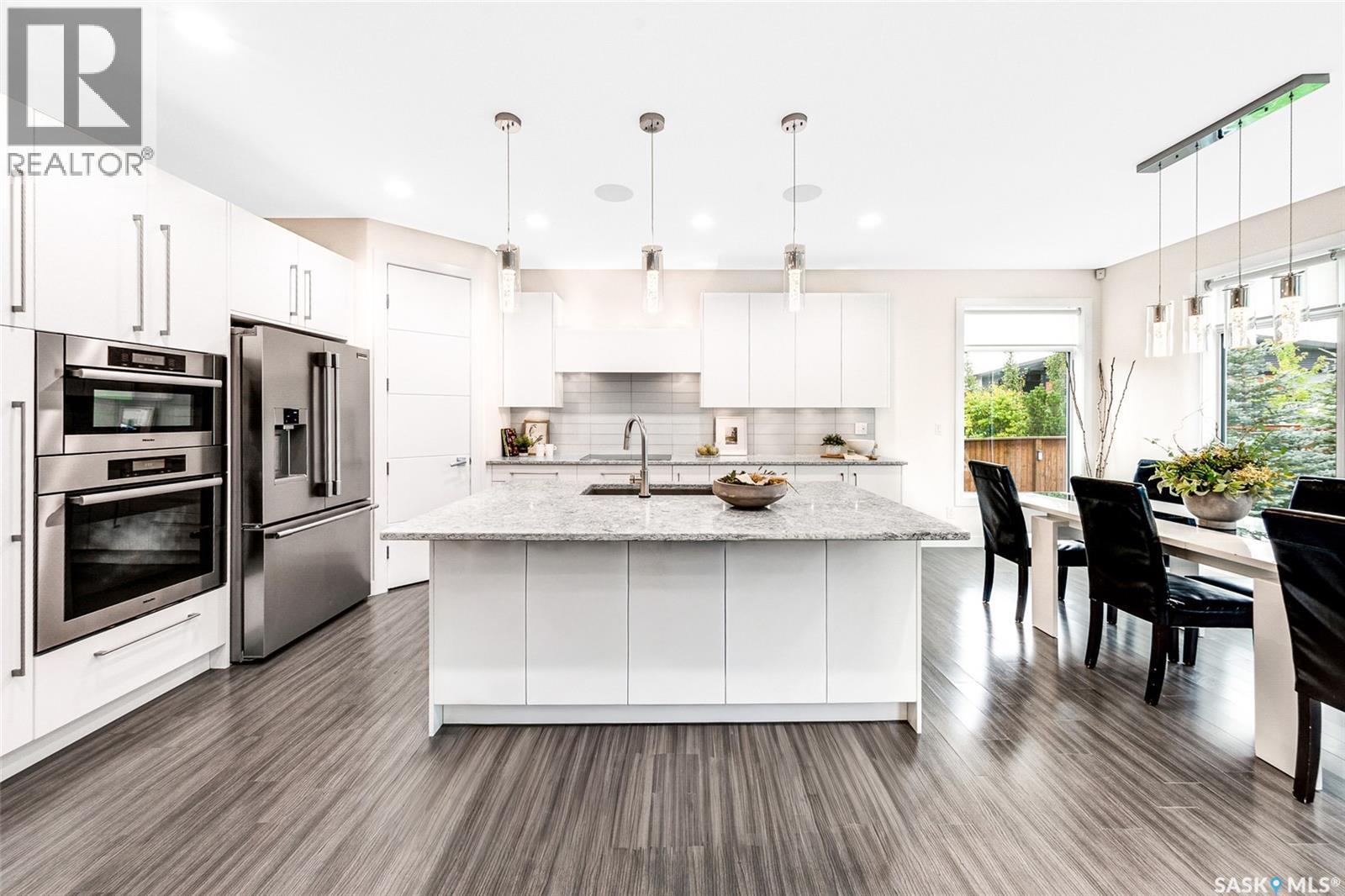 331 Atton Crescent, Saskatoon, SK - Indoor Photo Showing Kitchen With Upgraded Kitchen