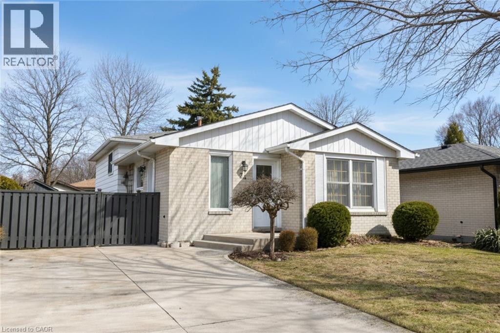 24 Grenoble Road, Hamilton, ON - Outdoor With Facade