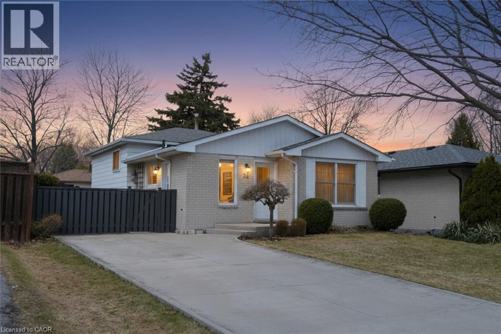 24 Grenoble Road, Hamilton, ON - Outdoor With Facade