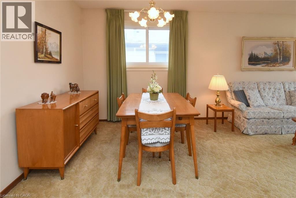 24 Grenoble Road, Hamilton, ON - Indoor