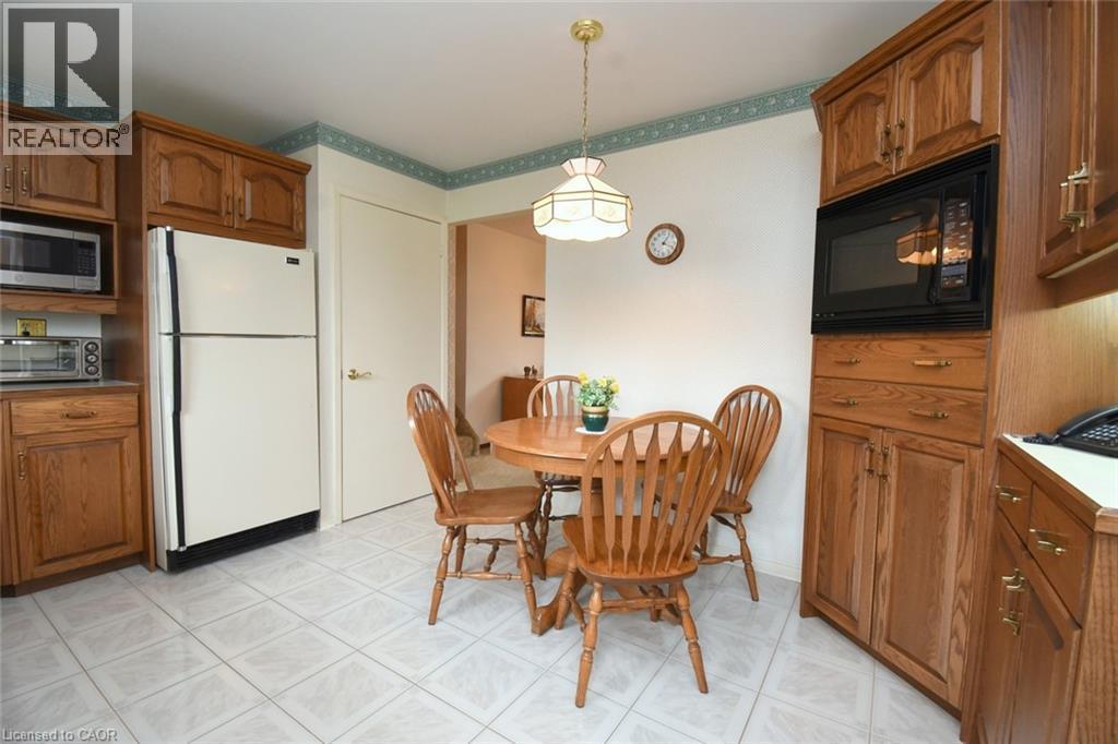 24 Grenoble Road, Hamilton, ON - Indoor