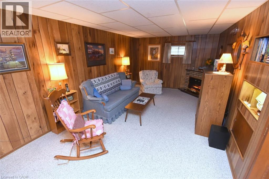 24 Grenoble Road, Hamilton, ON - Indoor With Fireplace