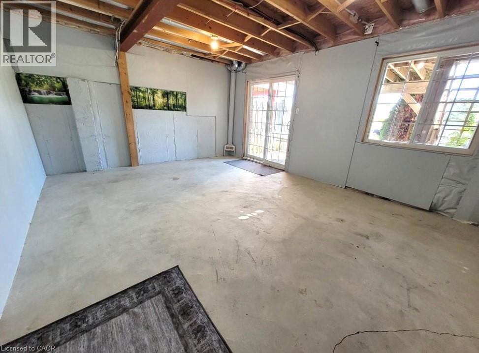216 Featherstone Crescent, Kitchener, ON - Indoor Photo Showing Basement