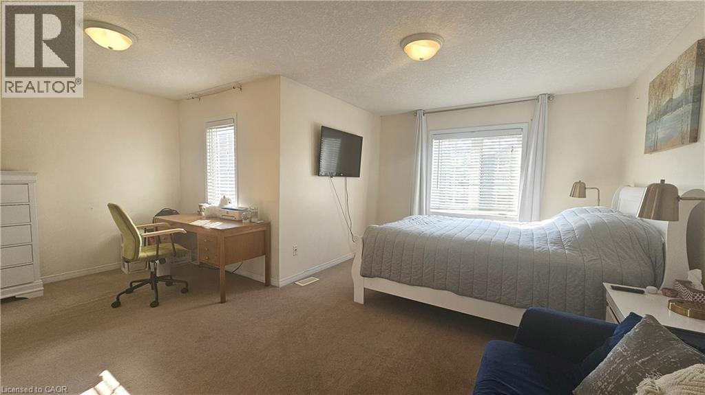216 Featherstone Crescent, Kitchener, ON - Indoor Photo Showing Bedroom
