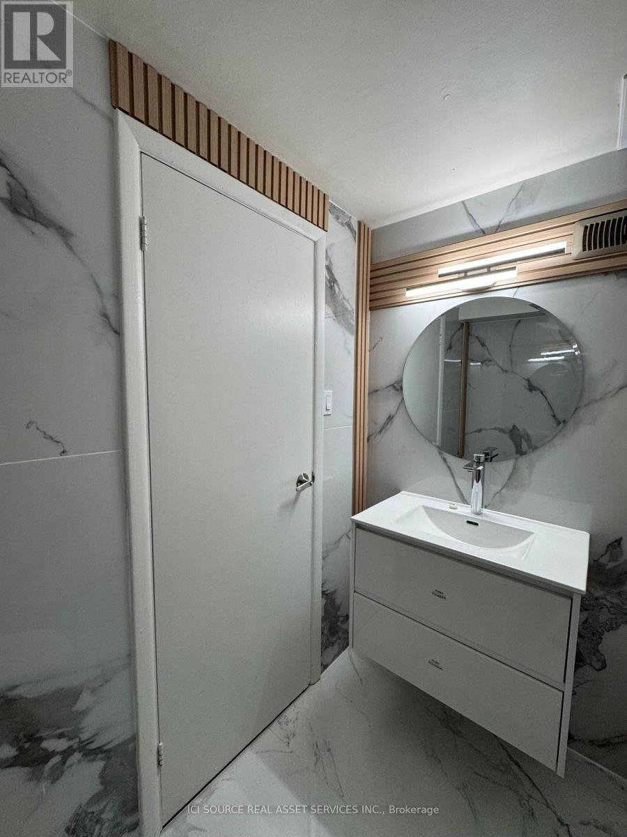 10 - 914 Mohawk Road E, Hamilton, ON - Indoor