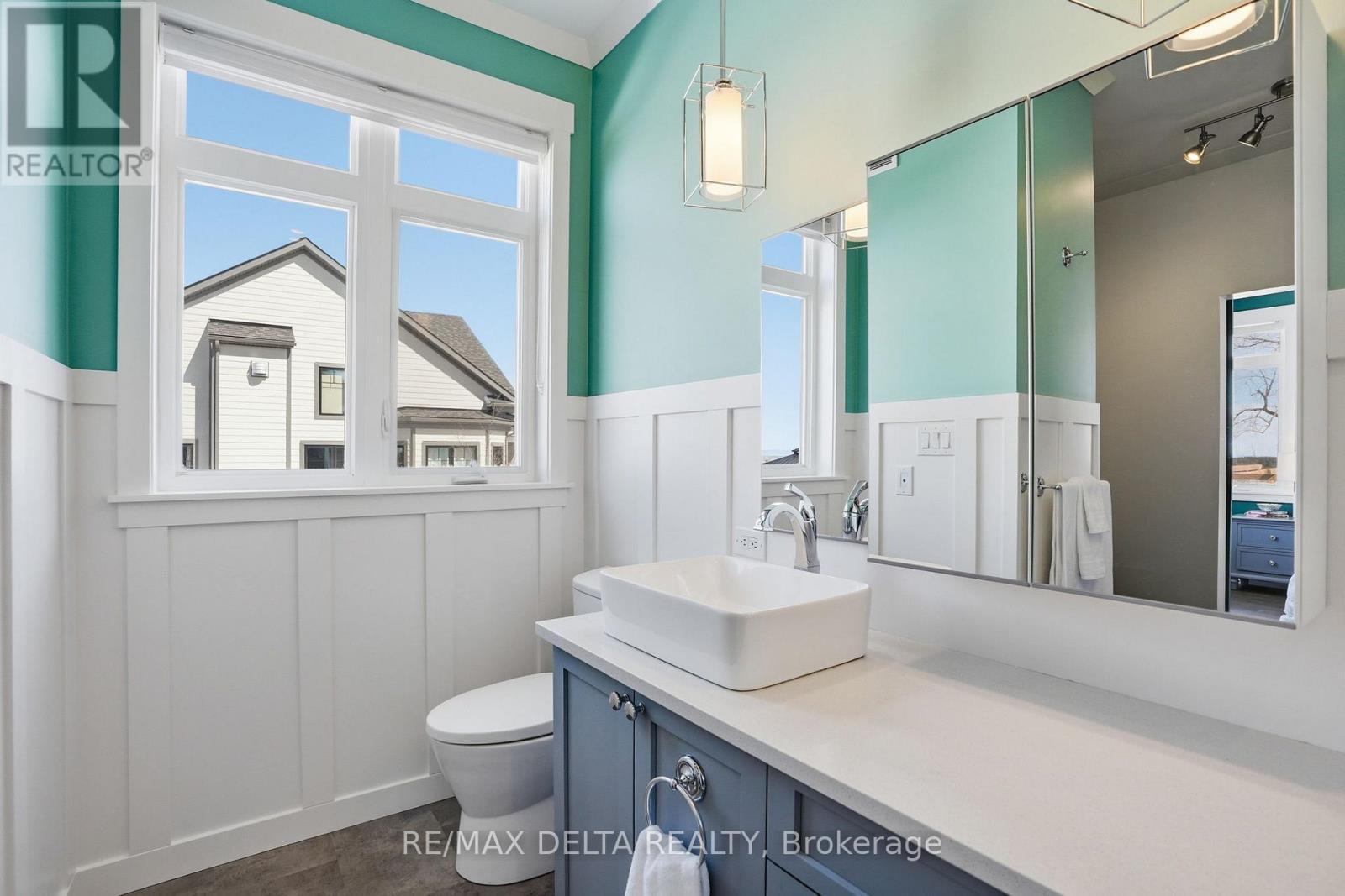Primary ensuite. - 100 Pendleton Street, Champlain, ON - Indoor Photo Showing Bathroom