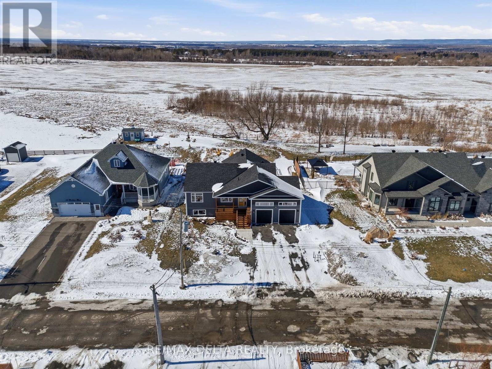 New builds in neighbourhood. - 100 Pendleton Street, Champlain, ON - Outdoor