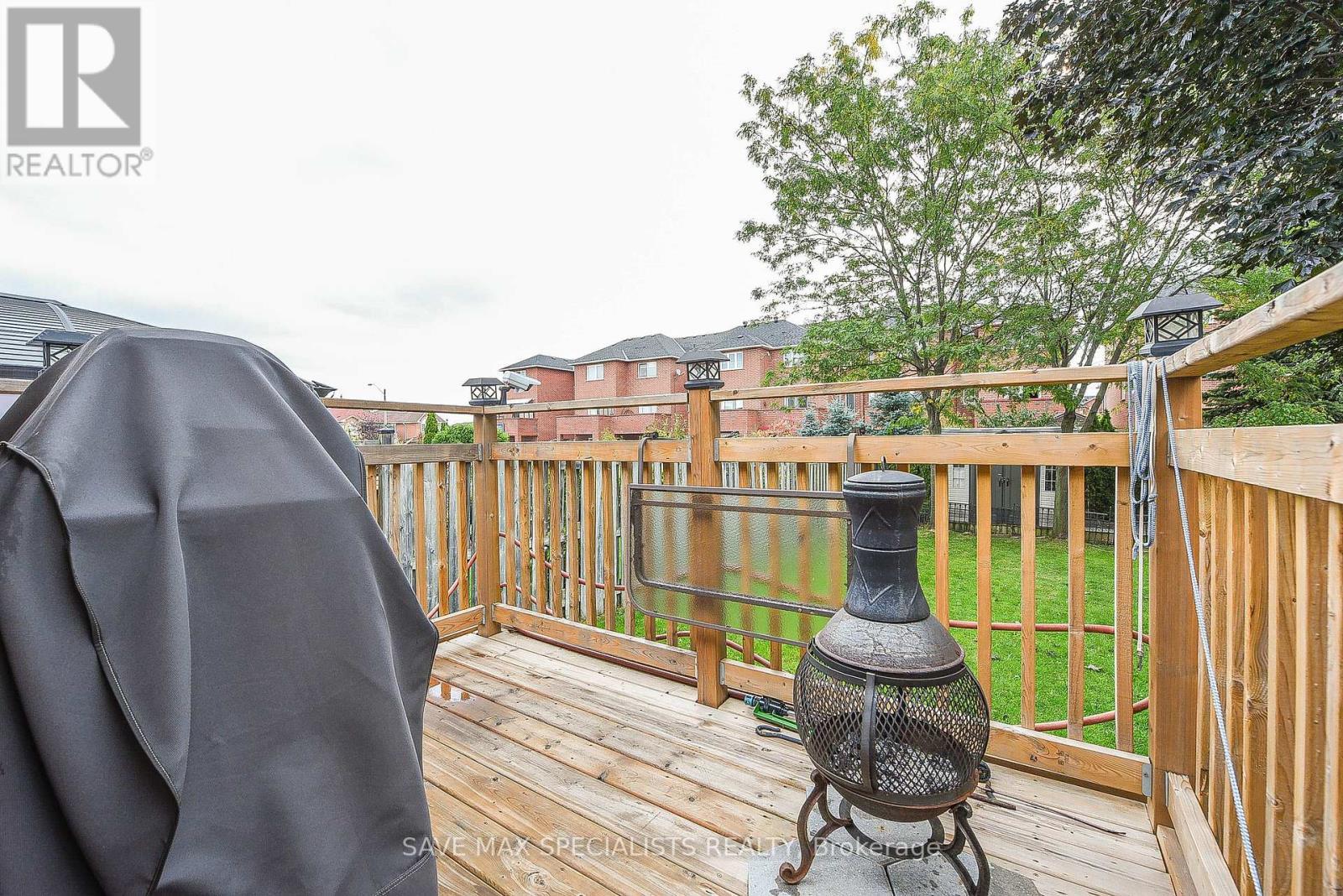 614 Lumberton Crescent, Mississauga, ON - Outdoor With Deck Patio Veranda With Exterior