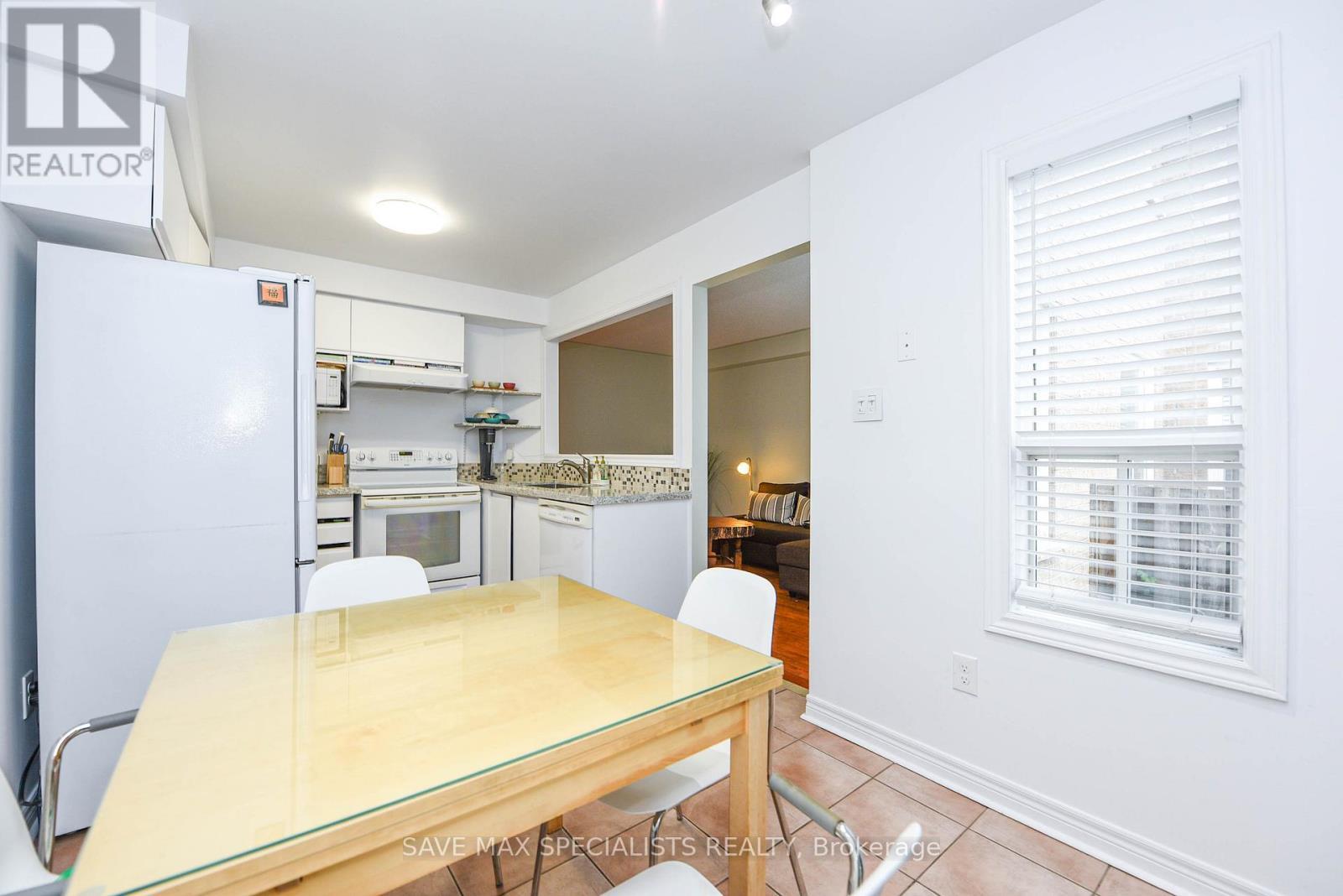 614 Lumberton Crescent, Mississauga, ON - Indoor