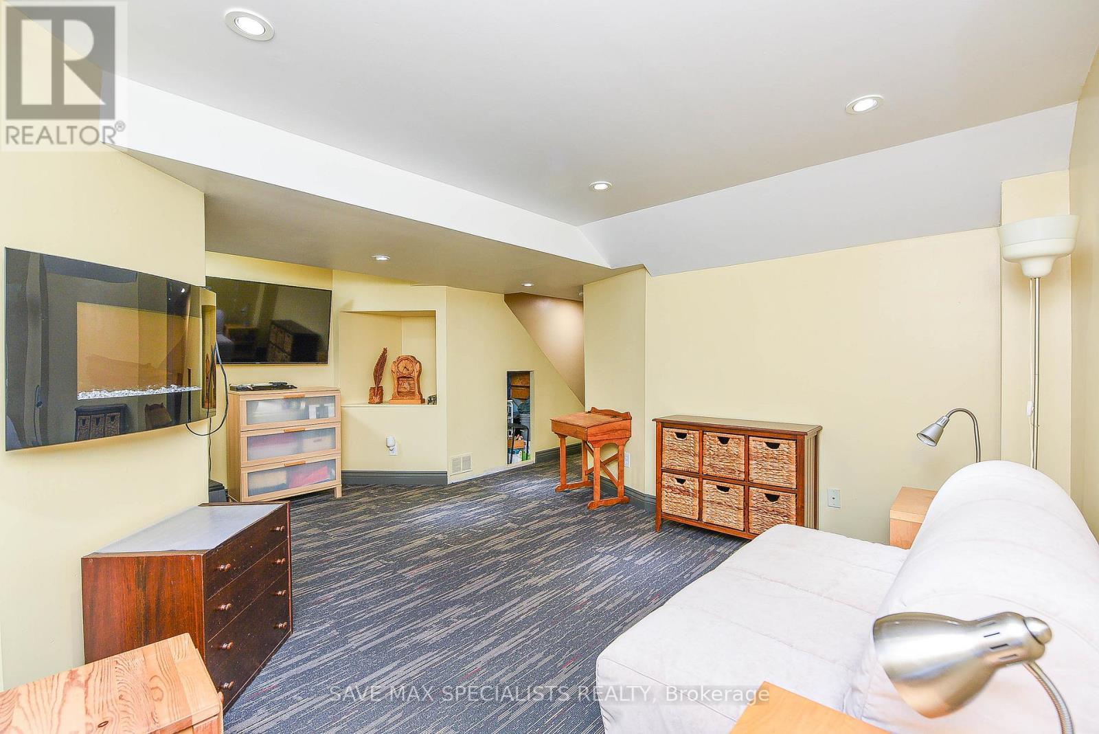 614 Lumberton Crescent, Mississauga, ON - Indoor