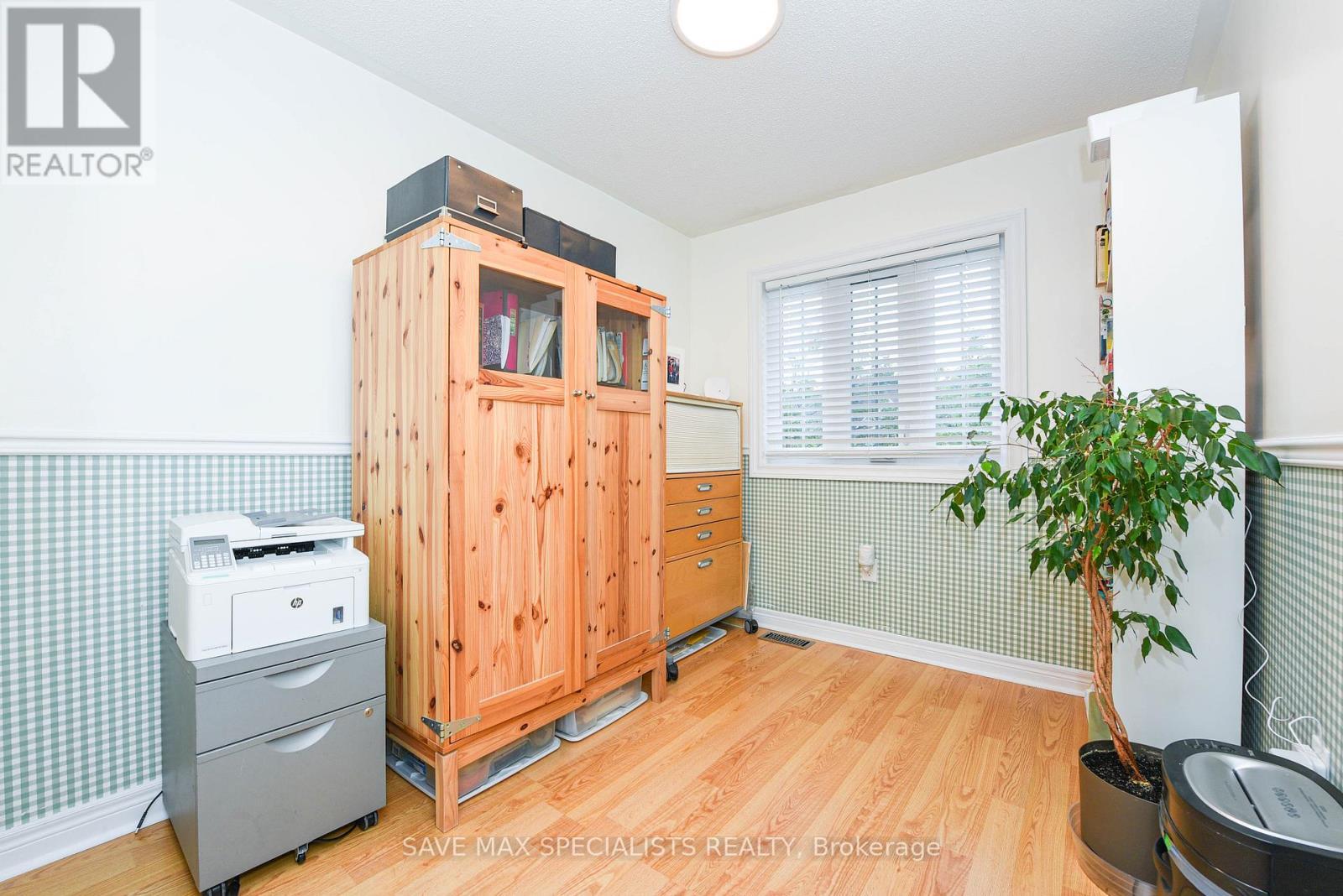 614 Lumberton Crescent, Mississauga, ON - Indoor