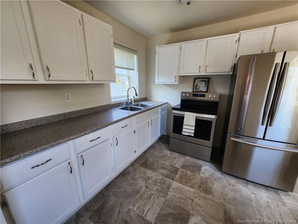 10 Copp St, Dieppe, NB