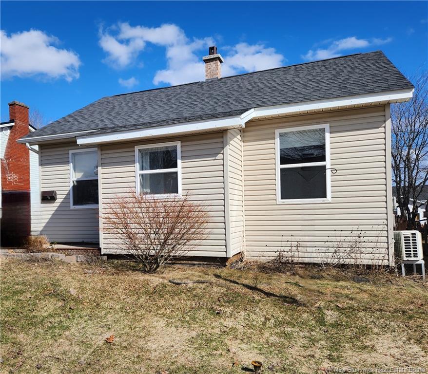 10 Copp St, Dieppe, NB