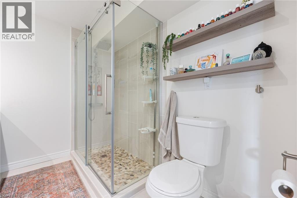 63 Redbud Crescent, Simcoe, ON - Indoor Photo Showing Bathroom