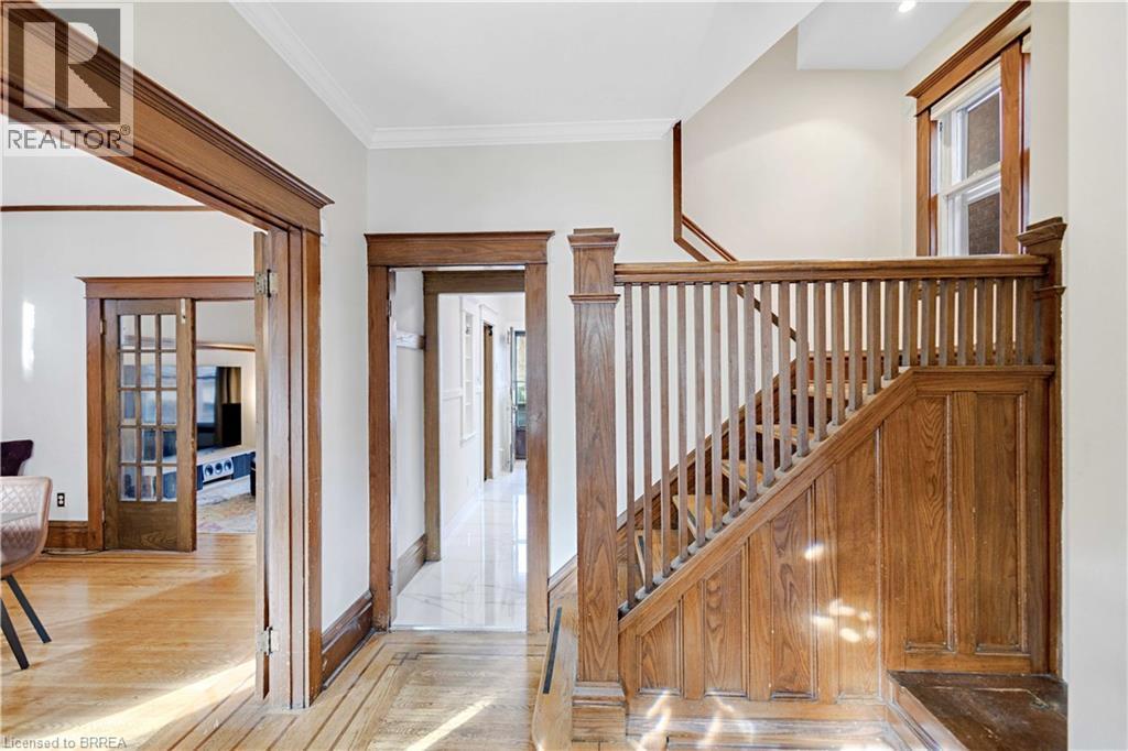 134 Sherman Avenue S, Hamilton, ON - Indoor Photo Showing Other Room