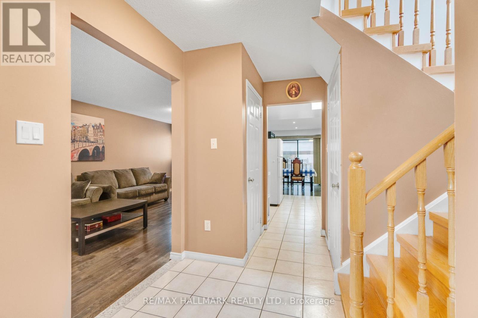 3310 Greenbelt Crescent, Mississauga, ON - Indoor Photo Showing Other Room