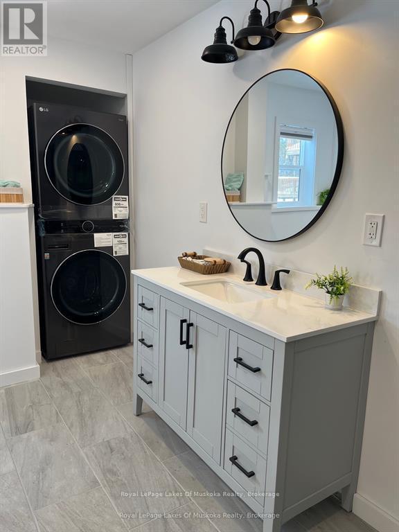 36 Ottawa Avenue, South River, ON - Indoor Photo Showing Laundry Room