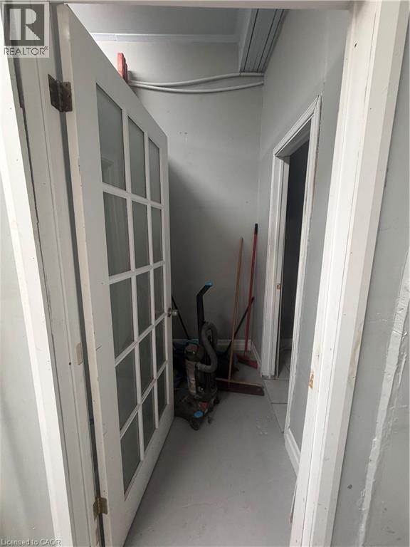 View of hall - 10 Sanford Avenue N, Hamilton, ON