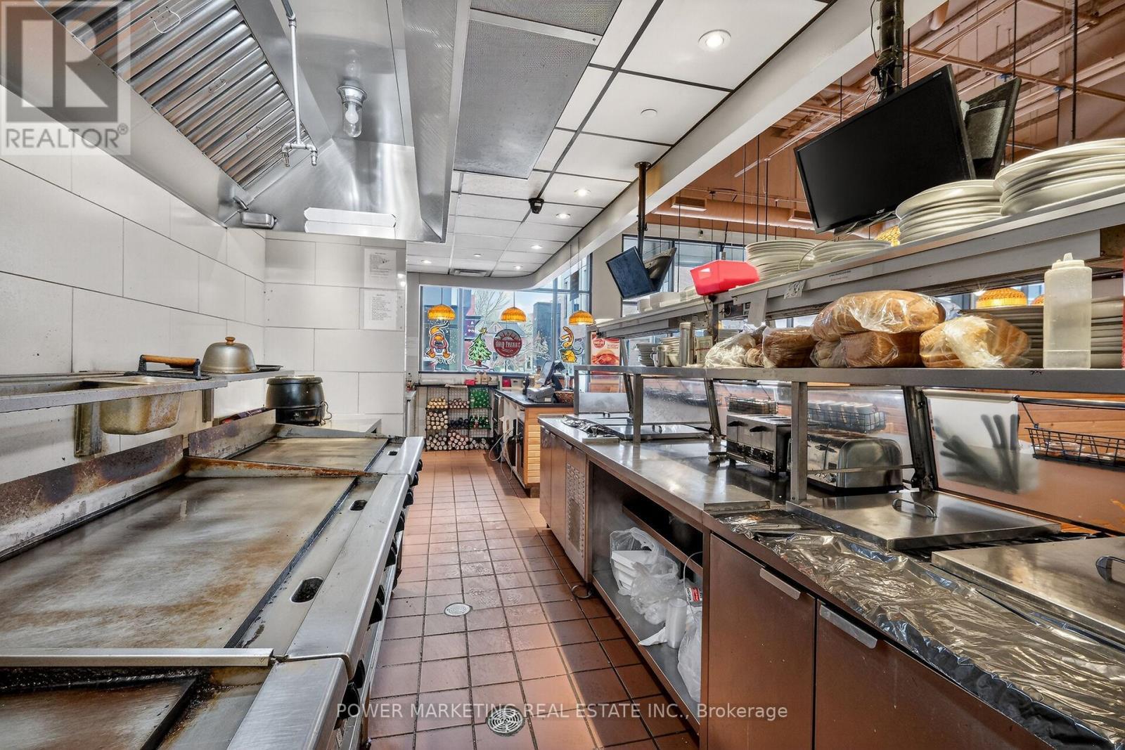 100 Marche Way, Ottawa, ON