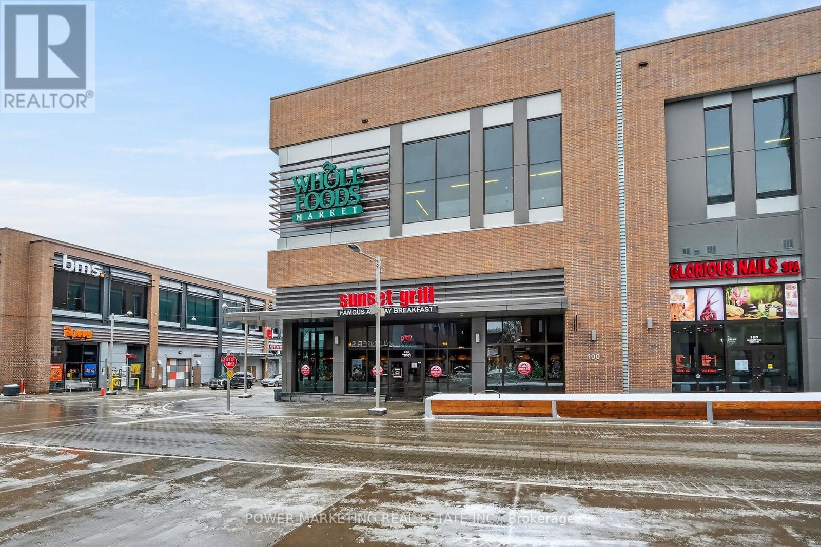 100 Marche Way, Ottawa, ON