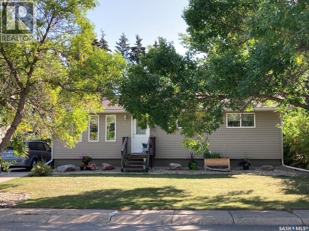 205 Mccosh Drive, Melfort, SK - Outdoor