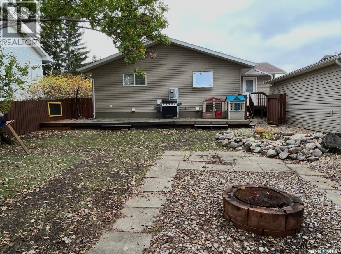 205 Mccosh Drive, Melfort, SK - Outdoor With Deck Patio Veranda With Exterior