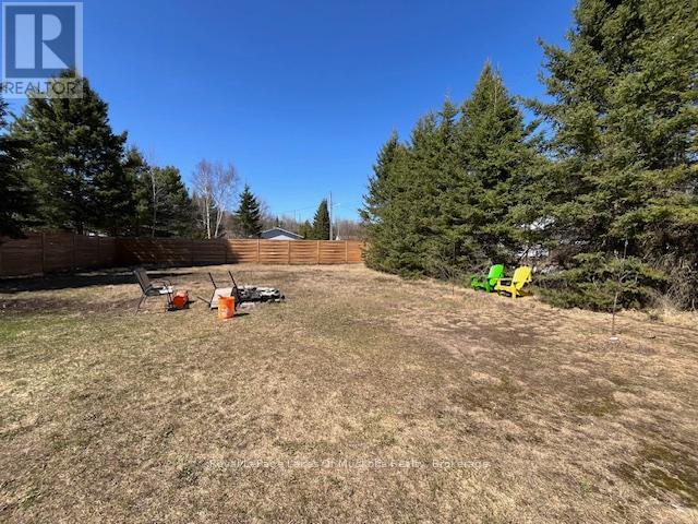 27 Lincoln Avenue, South River, ON - Outdoor