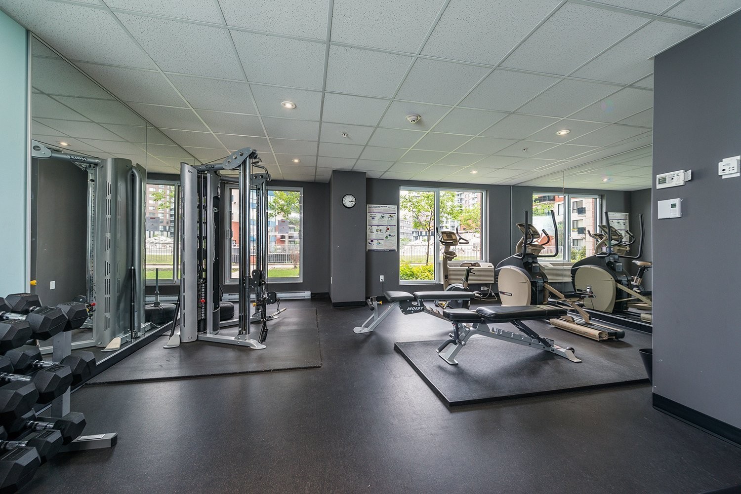 Salle d'exercice - 605-7501 Av. Mountain Sights, Montréal (Côte-Des-Neiges/Notre-Dame-De-Grâce), QC - Indoor Photo Showing Gym Room