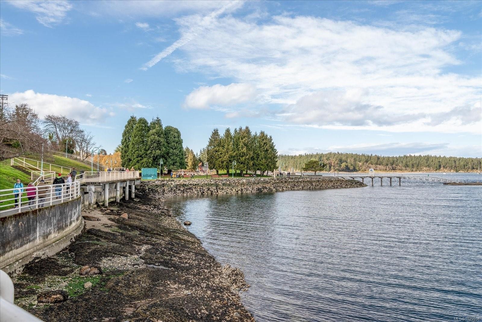 Th10-38 Front St, Nanaimo, BC