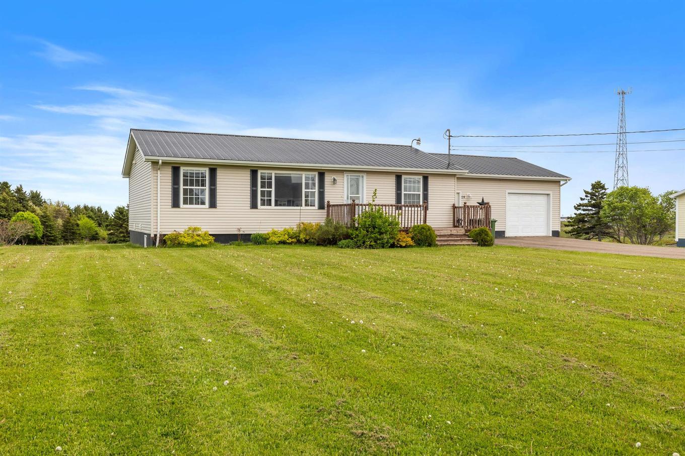 19 Macphee Avenue, Souris, PE