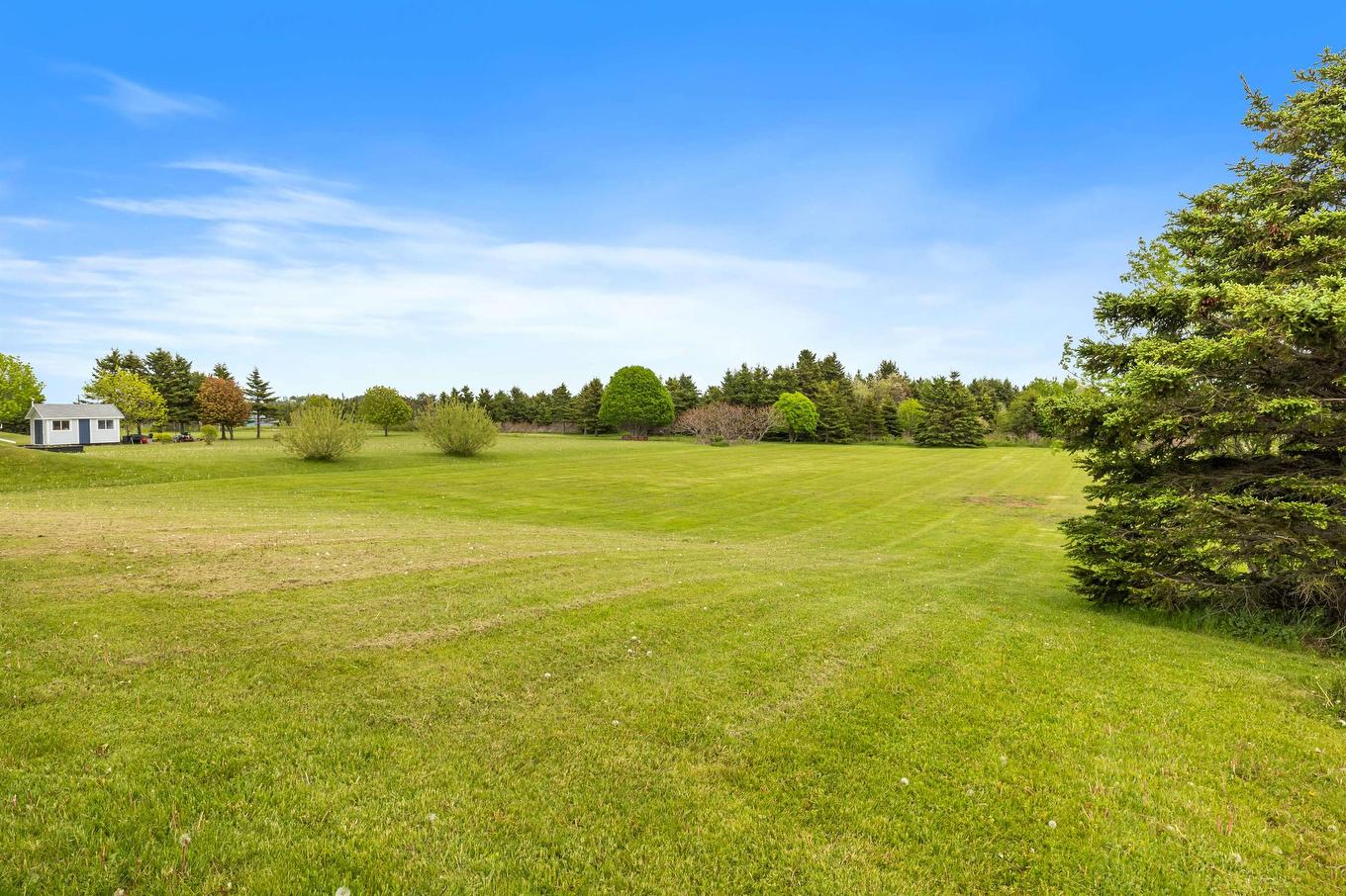19 Macphee Avenue, Souris, PE