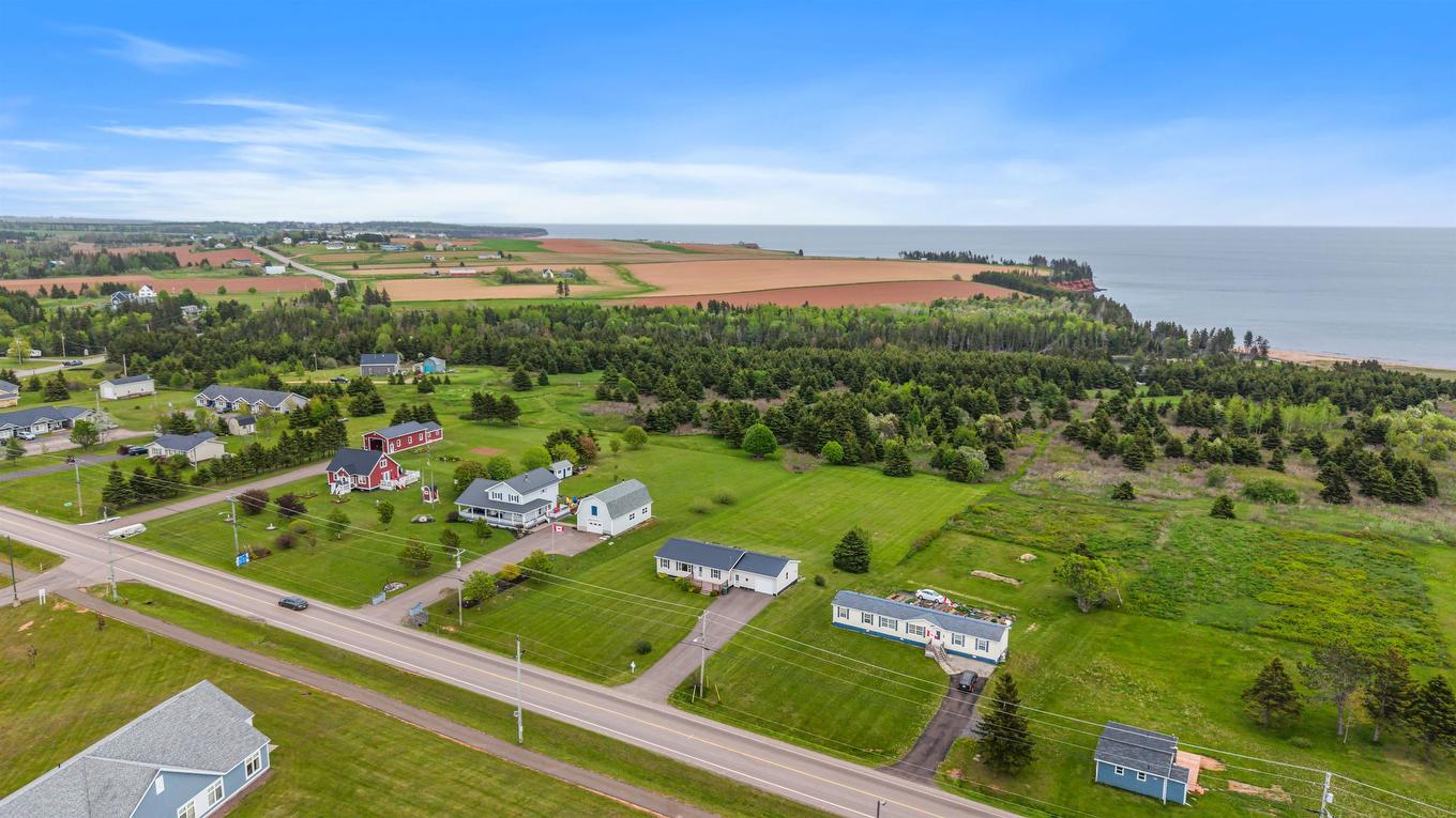 19 Macphee Avenue, Souris, PE