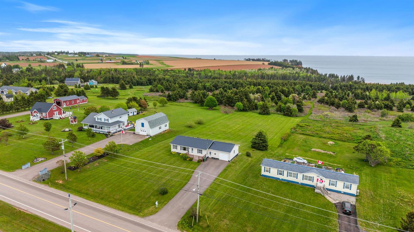 19 Macphee Avenue, Souris, PE
